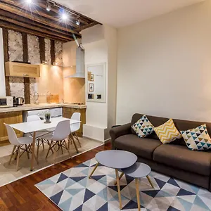 New Chic Flat : Le Marais - Place Des Vosges , París Francia
